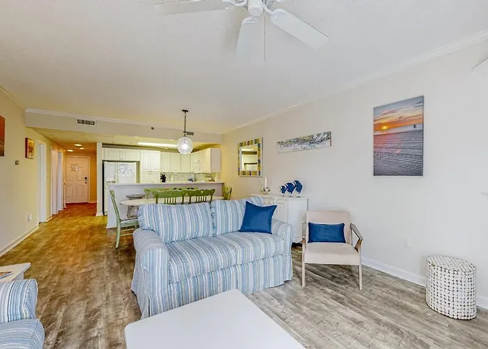 Newly Updated Steps From The With Balcony Shared Rooftop Pool Ocean City