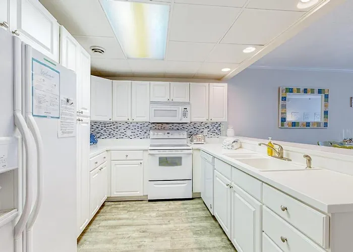 Holiday home Newly Updated Steps From The With Balcony Shared Rooftop Pool Ocean City